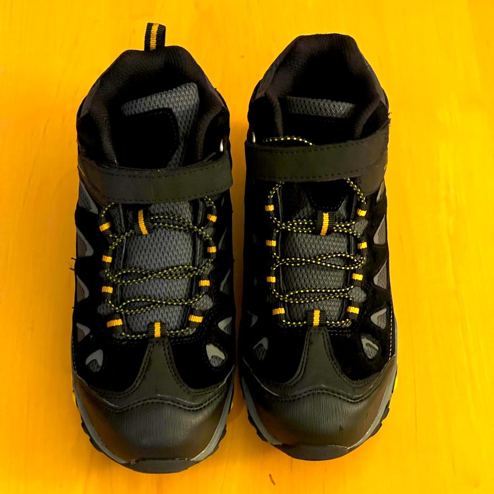 STONE CANYON CHILDREN’s SHOES
